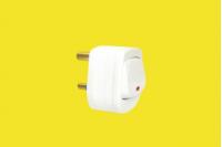 5A ROUND PIN PLUG WITH NEON AND WIDE ROCKER SWITCH