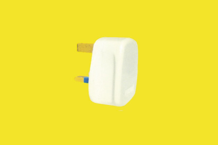 13A RECTANGLE PIN PLUG WITH FUSE
