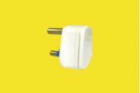 15A ROUND PIN PLUG